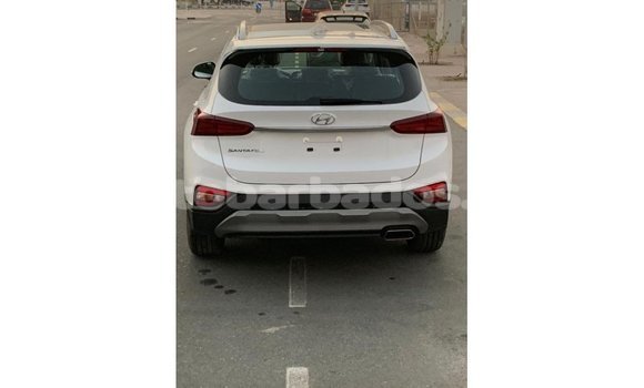 Buy Import Hyundai Santa Fe White Car in Import - Dubai in Barbados Buy Import Hyundai Santa Fe White Car in Import - Dubai in Barbados