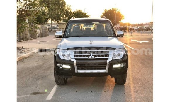 Buy Import Mitsubishi Pajero Black Car in Import - Dubai in Barbados Buy Import Mitsubishi Pajero Black Car in Import - Dubai in Barbados
