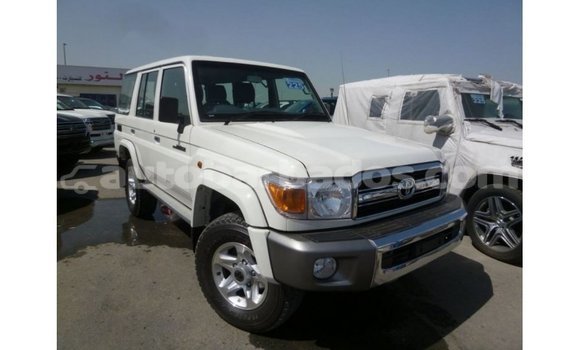 Buy Import Toyota Land Cruiser White Car in Import - Dubai in Barbados Buy Import Toyota Land Cruiser White Car in Import - Dubai in Barbados