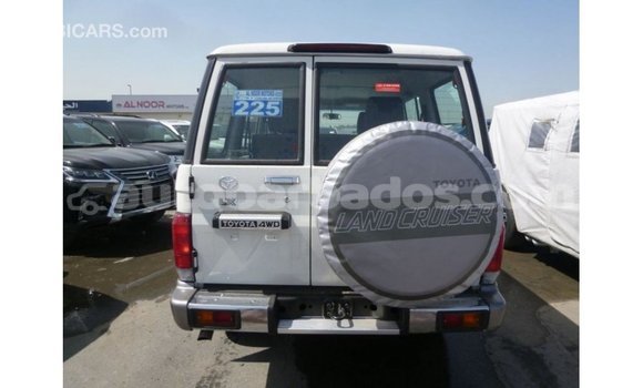 Buy Import Toyota Land Cruiser White Car in Import - Dubai in Barbados Buy Import Toyota Land Cruiser White Car in Import - Dubai in Barbados