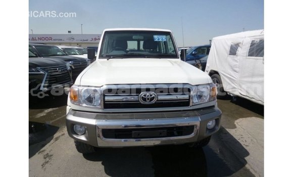 Buy Import Toyota Land Cruiser White Car in Import - Dubai in Barbados Buy Import Toyota Land Cruiser White Car in Import - Dubai in Barbados