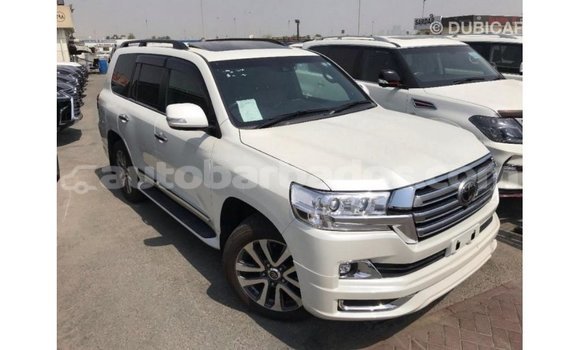 Buy Import Toyota Land Cruiser White Car in Import - Dubai in Barbados Buy Import Toyota Land Cruiser White Car in Import - Dubai in Barbados