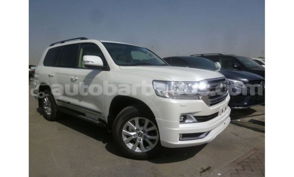 Buy Import Toyota Land Cruiser White Car in Import - Dubai in Barbados Buy Import Toyota Land Cruiser White Car in Import - Dubai in Barbados