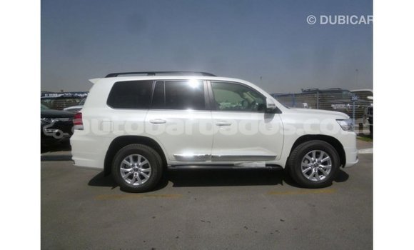 Buy Import Toyota Land Cruiser White Car in Import - Dubai in Barbados Buy Import Toyota Land Cruiser White Car in Import - Dubai in Barbados
