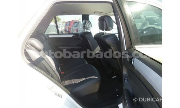 Buy Import Mercedes-Benz 190 (W201) White Car in Import - Dubai in Barbados Buy Import Mercedes-Benz 190 (W201) White Car in Import - Dubai in Barbados