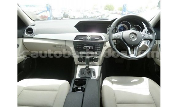 Buy Import Mercedes-Benz 190 (W201) Black Car in Import - Dubai in Barbados Buy Import Mercedes-Benz 190 (W201) Black Car in Import - Dubai in Barbados