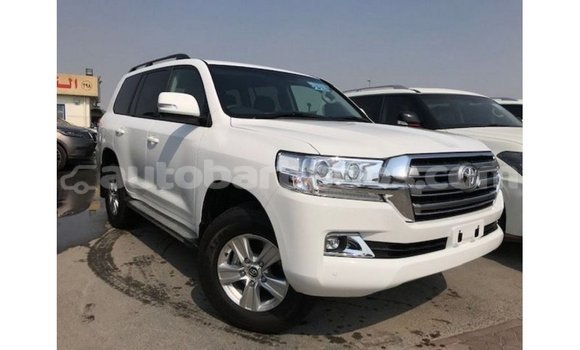 Buy Import Toyota Land Cruiser White Car in Import - Dubai in Barbados Buy Import Toyota Land Cruiser White Car in Import - Dubai in Barbados