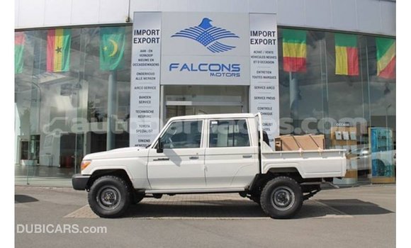 Buy Import Toyota Land Cruiser White Car in Import - Dubai in Barbados Buy Import Toyota Land Cruiser White Car in Import - Dubai in Barbados
