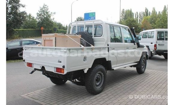 Buy Import Toyota Land Cruiser White Car in Import - Dubai in Barbados Buy Import Toyota Land Cruiser White Car in Import - Dubai in Barbados