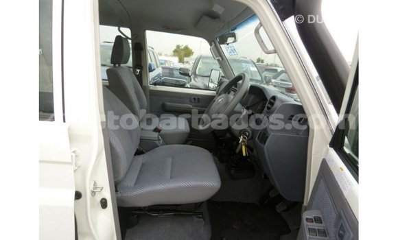 Buy Import Toyota Land Cruiser White Car in Import - Dubai in Barbados Buy Import Toyota Land Cruiser White Car in Import - Dubai in Barbados