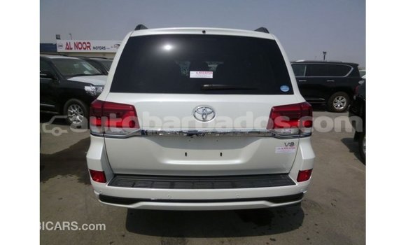 Buy Import Toyota Land Cruiser White Car in Import - Dubai in Barbados Buy Import Toyota Land Cruiser White Car in Import - Dubai in Barbados