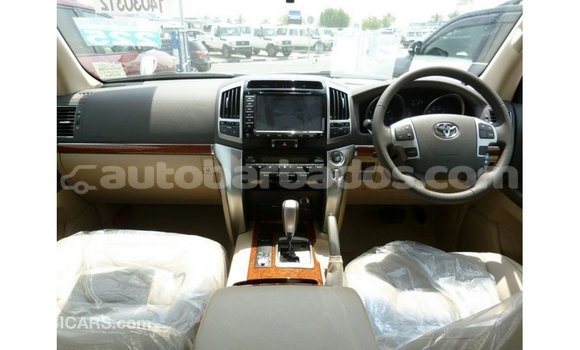 Buy Import Toyota Land Cruiser White Car in Import - Dubai in Barbados Buy Import Toyota Land Cruiser White Car in Import - Dubai in Barbados