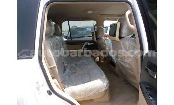 Buy Import Toyota Land Cruiser White Car in Import - Dubai in Barbados Buy Import Toyota Land Cruiser White Car in Import - Dubai in Barbados