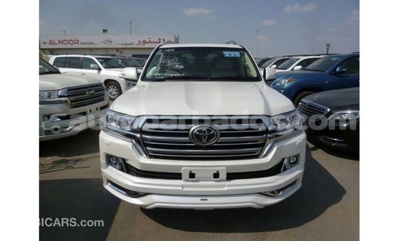 Buy Import Toyota Land Cruiser White Car in Import - Dubai in Barbados Buy Import Toyota Land Cruiser White Car in Import - Dubai in Barbados