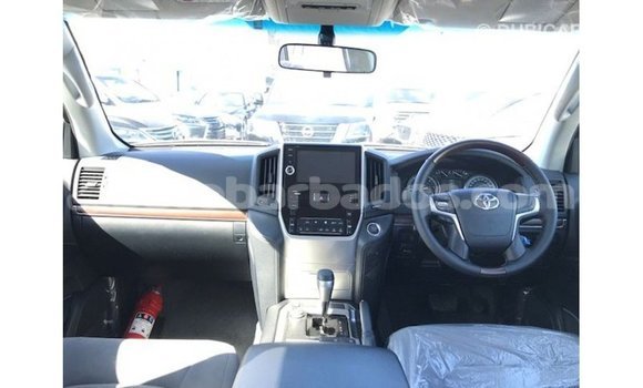 Buy Import Toyota Land Cruiser White Car in Import - Dubai in Barbados Buy Import Toyota Land Cruiser White Car in Import - Dubai in Barbados