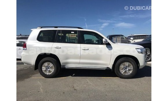 Buy Import Toyota Land Cruiser White Car in Import - Dubai in Barbados Buy Import Toyota Land Cruiser White Car in Import - Dubai in Barbados