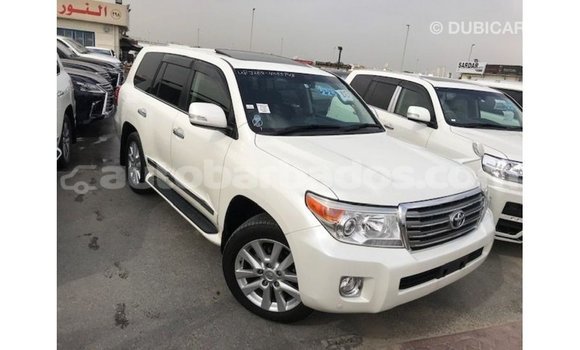 Buy Import Toyota Land Cruiser White Car in Import - Dubai in Barbados Buy Import Toyota Land Cruiser White Car in Import - Dubai in Barbados