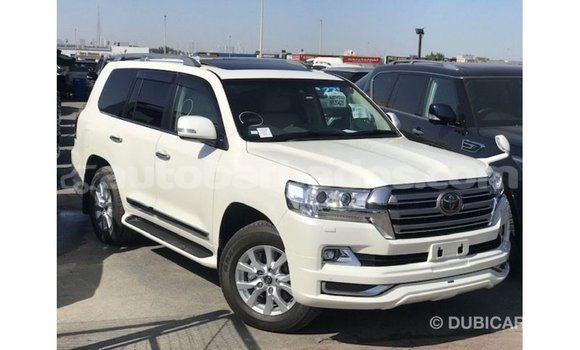 Buy Import Toyota Land Cruiser White Car in Import - Dubai in Barbados Buy Import Toyota Land Cruiser White Car in Import - Dubai in Barbados