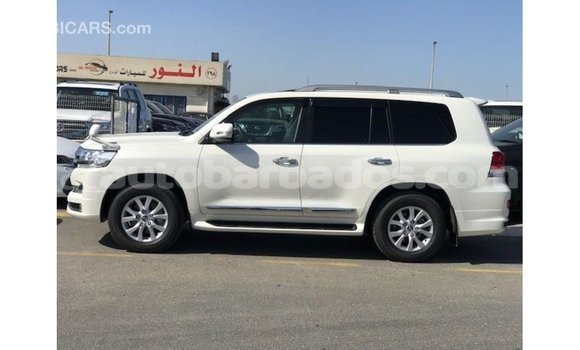 Buy Import Toyota Land Cruiser White Car in Import - Dubai in Barbados Buy Import Toyota Land Cruiser White Car in Import - Dubai in Barbados