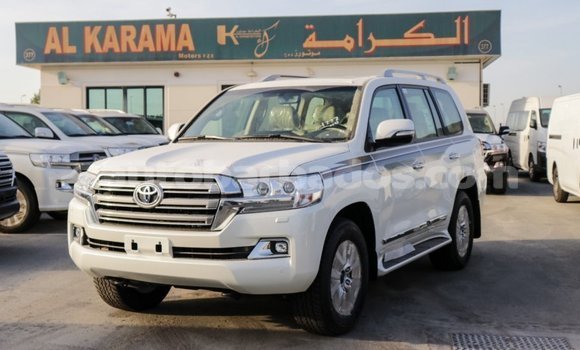 Buy Import Toyota Land Cruiser White Car in Import - Dubai in Barbados Buy Import Toyota Land Cruiser White Car in Import - Dubai in Barbados