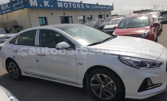 Buy Import Hyundai Sonata White Car in Import - Dubai in Barbados Buy Import Hyundai Sonata White Car in Import - Dubai in Barbados