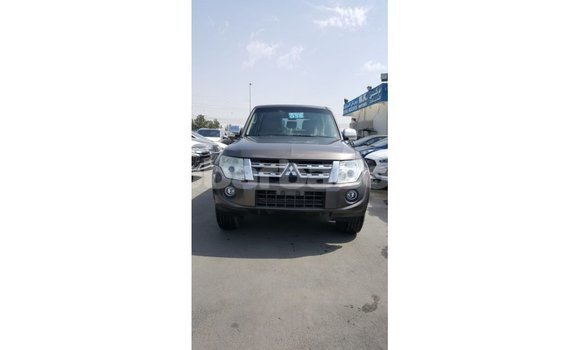 Buy Import Mitsubishi Pajero Brown Car in Import - Dubai in Barbados Buy Import Mitsubishi Pajero Brown Car in Import - Dubai in Barbados