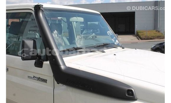 Buy Import Toyota Land Cruiser White Car in Import - Dubai in Barbados Buy Import Toyota Land Cruiser White Car in Import - Dubai in Barbados