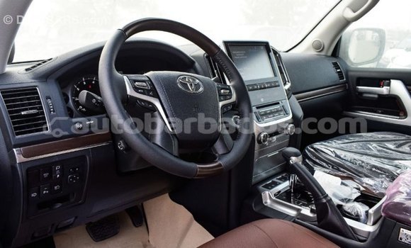 Buy Import Toyota Land Cruiser White Car in Import - Dubai in Barbados Buy Import Toyota Land Cruiser White Car in Import - Dubai in Barbados