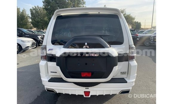 Buy Import Mitsubishi Pajero White Car in Import - Dubai in Barbados Buy Import Mitsubishi Pajero White Car in Import - Dubai in Barbados