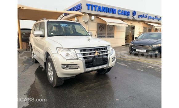 Buy Import Mitsubishi Pajero Black Car in Import - Dubai in Barbados Buy Import Mitsubishi Pajero Black Car in Import - Dubai in Barbados