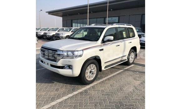 Buy Import Toyota Land Cruiser White Car in Import - Dubai in Barbados Buy Import Toyota Land Cruiser White Car in Import - Dubai in Barbados