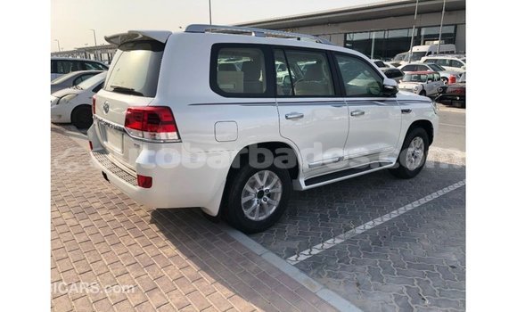 Buy Import Toyota Land Cruiser White Car in Import - Dubai in Barbados Buy Import Toyota Land Cruiser White Car in Import - Dubai in Barbados