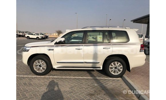 Buy Import Toyota Land Cruiser White Car in Import - Dubai in Barbados Buy Import Toyota Land Cruiser White Car in Import - Dubai in Barbados
