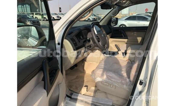 Buy Import Toyota Land Cruiser White Car in Import - Dubai in Barbados Buy Import Toyota Land Cruiser White Car in Import - Dubai in Barbados