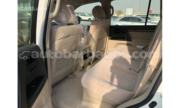 Buy Import Toyota Land Cruiser White Car in Import - Dubai in Barbados Buy Import Toyota Land Cruiser White Car in Import - Dubai in Barbados
