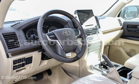 Buy Import Toyota Land Cruiser White Car in Import - Dubai in Barbados Buy Import Toyota Land Cruiser White Car in Import - Dubai in Barbados