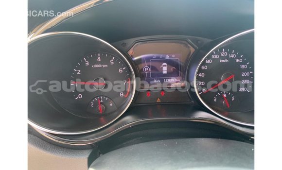 Buy Import Kia Carnival White Car in Import - Dubai in Barbados Buy Import Kia Carnival White Car in Import - Dubai in Barbados