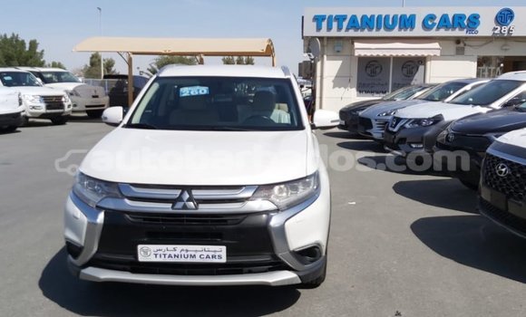 Buy Import Mitsubishi Outlander White Car in Import - Dubai in Barbados Buy Import Mitsubishi Outlander White Car in Import - Dubai in Barbados