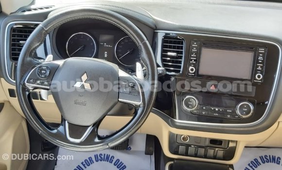Buy Import Mitsubishi Outlander White Car in Import - Dubai in Barbados Buy Import Mitsubishi Outlander White Car in Import - Dubai in Barbados