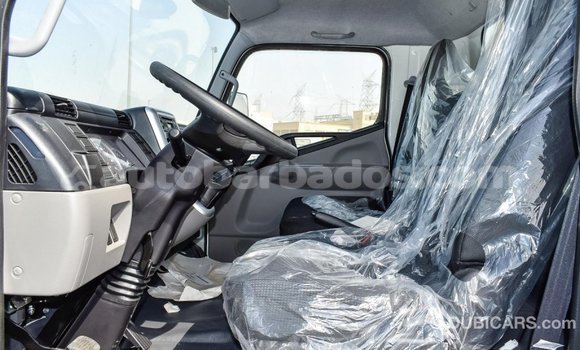 Buy Import Mitsubishi L400 White Truck in Import - Dubai in Barbados Buy Import Mitsubishi L400 White Truck in Import - Dubai in Barbados