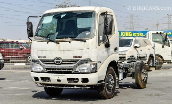Buy Import Hino 300 Series White Truck in Import - Dubai in Barbados Buy Import Hino 300 Series White Truck in Import - Dubai in Barbados