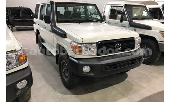 Buy Import Toyota Land Cruiser White Car in Import - Dubai in Barbados Buy Import Toyota Land Cruiser White Car in Import - Dubai in Barbados
