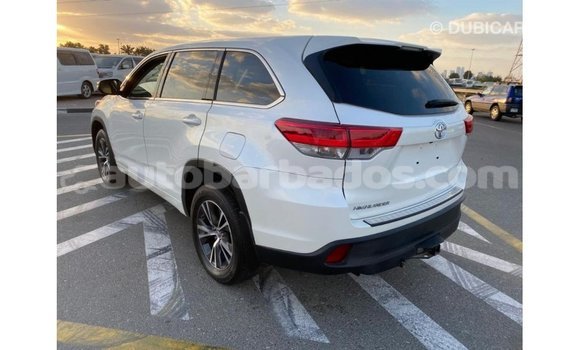 Buy Import Toyota Highlander White Car in Import - Dubai in Barbados Buy Import Toyota Highlander White Car in Import - Dubai in Barbados
