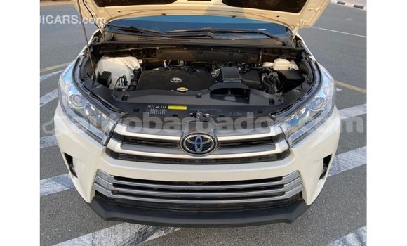 Buy Import Toyota Highlander White Car in Import - Dubai in Barbados Buy Import Toyota Highlander White Car in Import - Dubai in Barbados