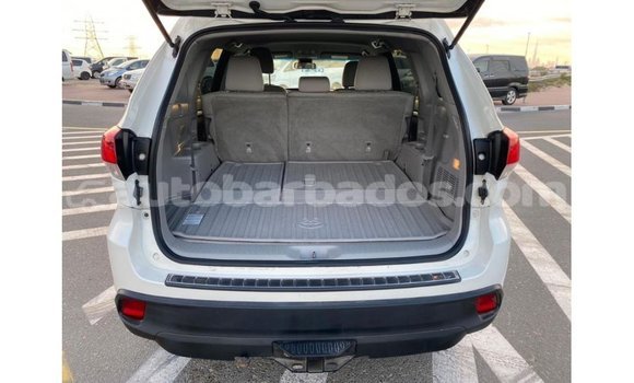 Buy Import Toyota Highlander White Car in Import - Dubai in Barbados Buy Import Toyota Highlander White Car in Import - Dubai in Barbados
