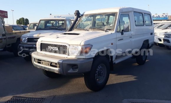 Buy Import Toyota Land Cruiser White Car in Import - Dubai in Barbados Buy Import Toyota Land Cruiser White Car in Import - Dubai in Barbados