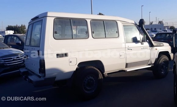 Buy Import Toyota Land Cruiser White Car in Import - Dubai in Barbados Buy Import Toyota Land Cruiser White Car in Import - Dubai in Barbados