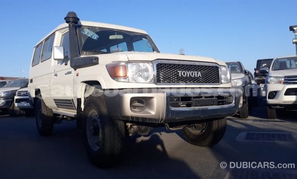 Buy Import Toyota Land Cruiser White Car in Import - Dubai in Barbados Buy Import Toyota Land Cruiser White Car in Import - Dubai in Barbados