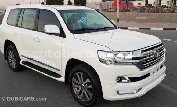 Buy Import Toyota Land Cruiser White Car in Import - Dubai in Barbados Buy Import Toyota Land Cruiser White Car in Import - Dubai in Barbados