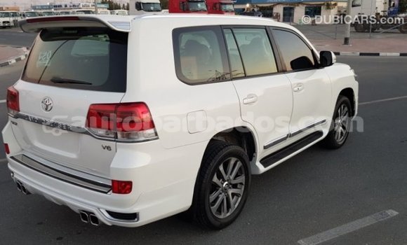 Buy Import Toyota Land Cruiser White Car in Import - Dubai in Barbados Buy Import Toyota Land Cruiser White Car in Import - Dubai in Barbados